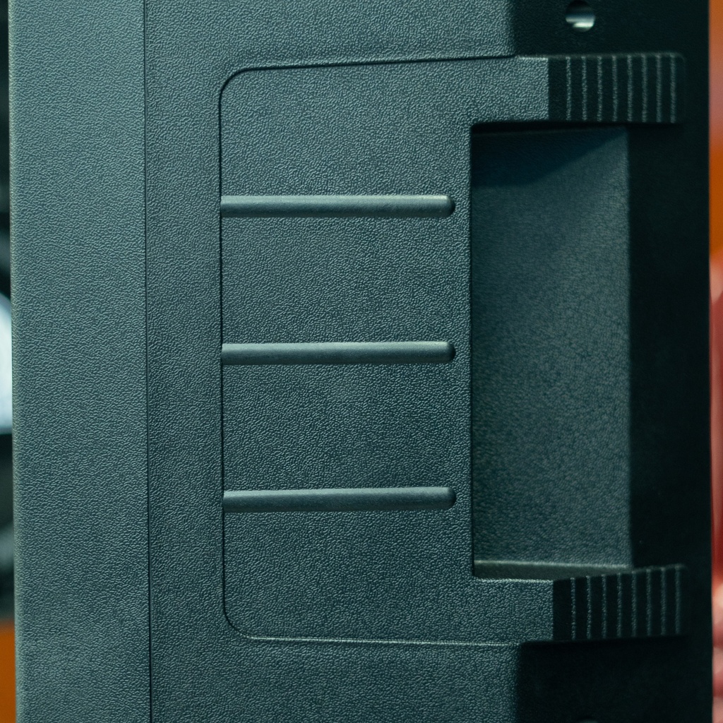 CAJA AMPLIFICADA DE 15&quot; BLOETOOTH USB MP3 MEMORY CARD 100.000W PMPO 45.5X55.5X74.5CM NEGRO/-CASTELL